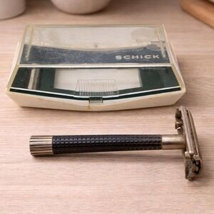 Schick 1965  Safety Razor Eversharp Double Edge Razor With Case